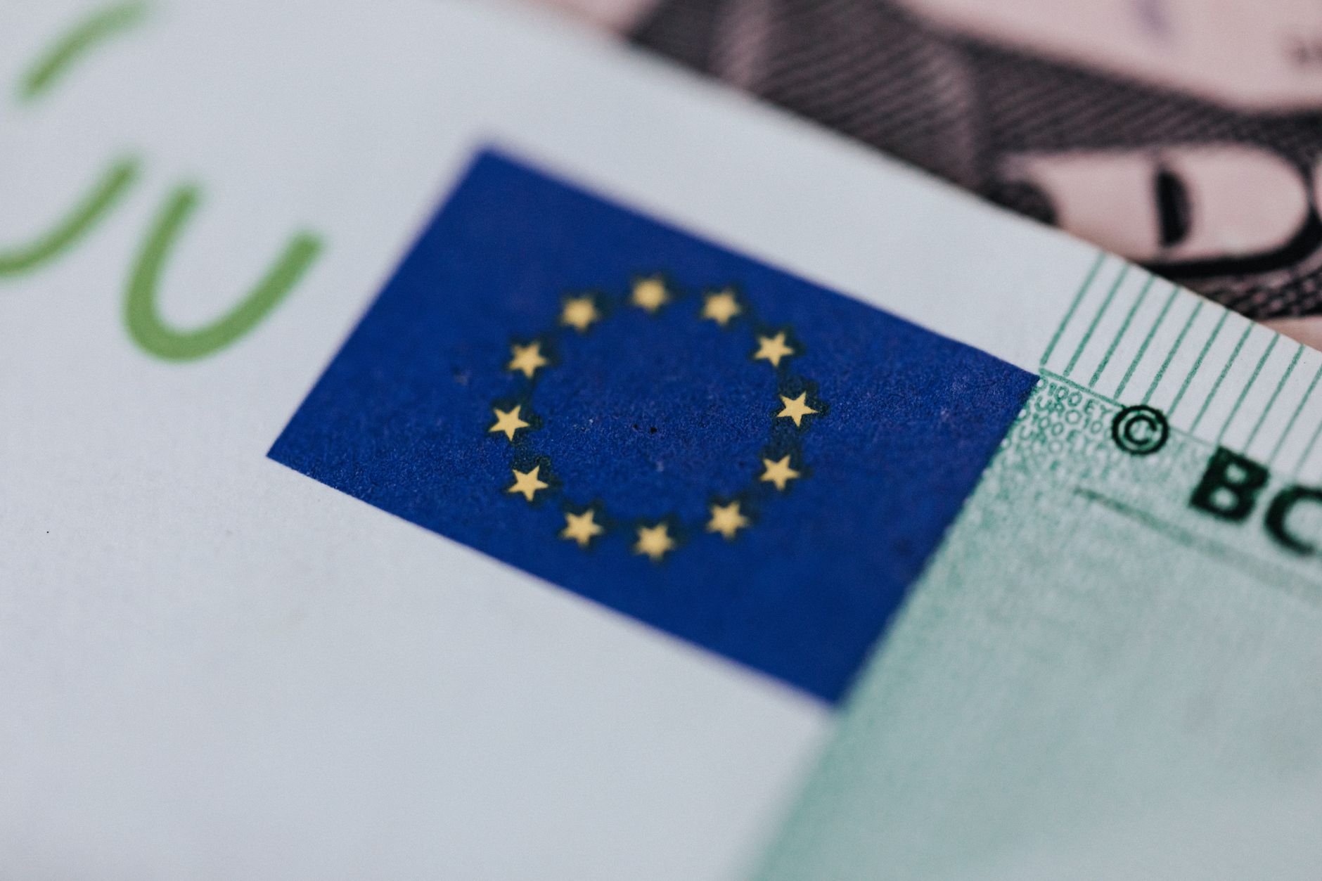 Avertisment de la Curtea de Conturi Europeană: Noua structură a bugetului UE ar putea facilita pierderea fondurilor