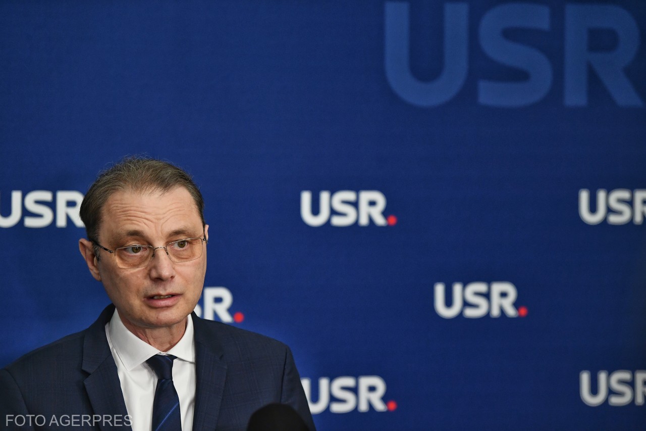 PNL va vota guvernul Niculescu, dar refuză o coaliție cu PSD