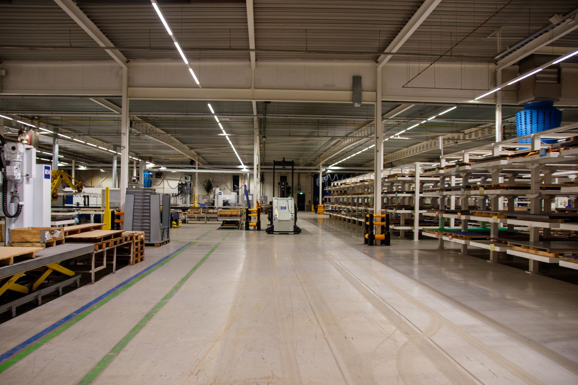 Reorganizarea ROMARM: se transformă în holding industrial integrat pentru a evita falimentul