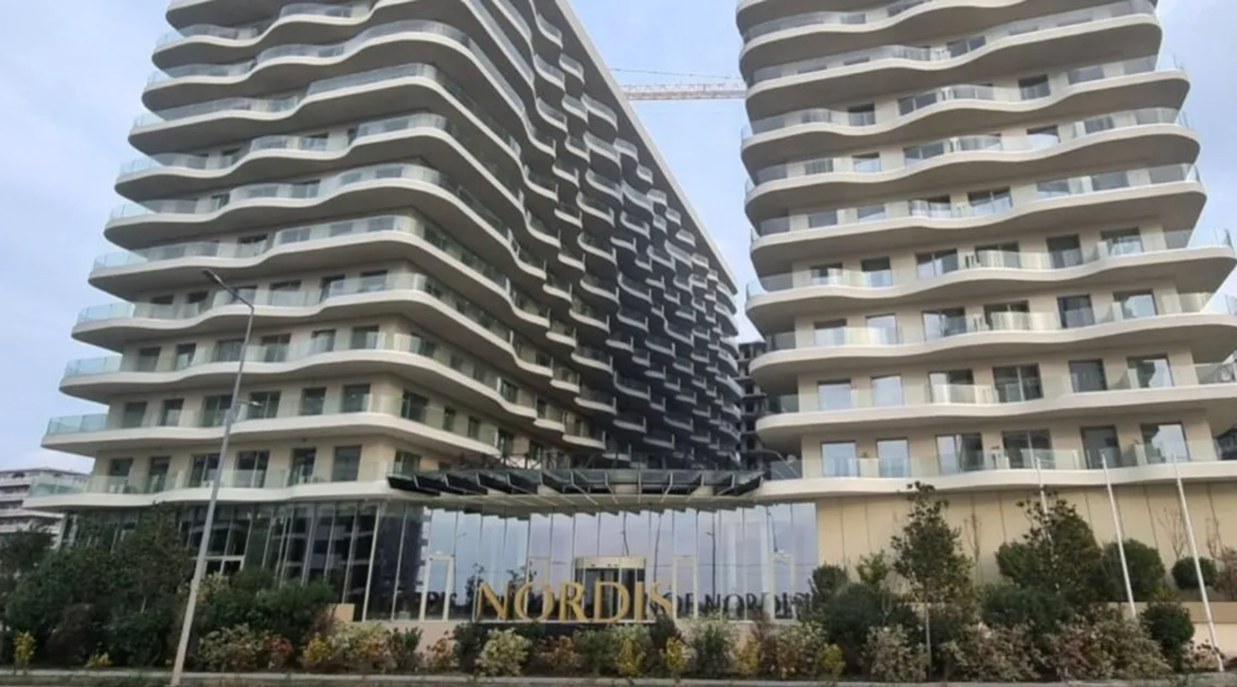 Decizie de la Curtea de Apel: Apartamentele Nordis din Mamaia au fost scoase de sub sechestru