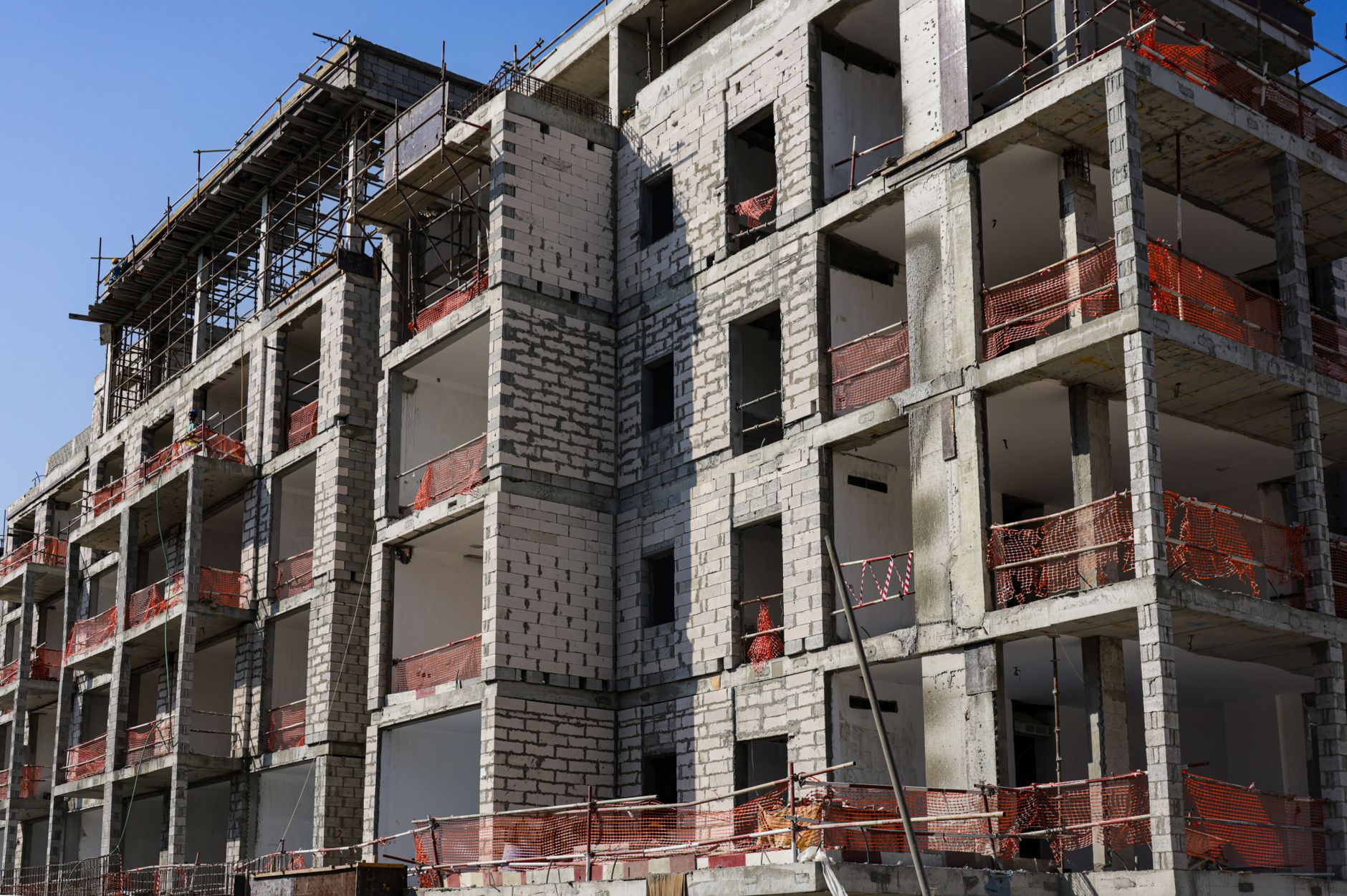 Decizie definitivă a Curții de Apel: Apartamentele Nordis din Mamaia ies de sub sechestrul asigurător
