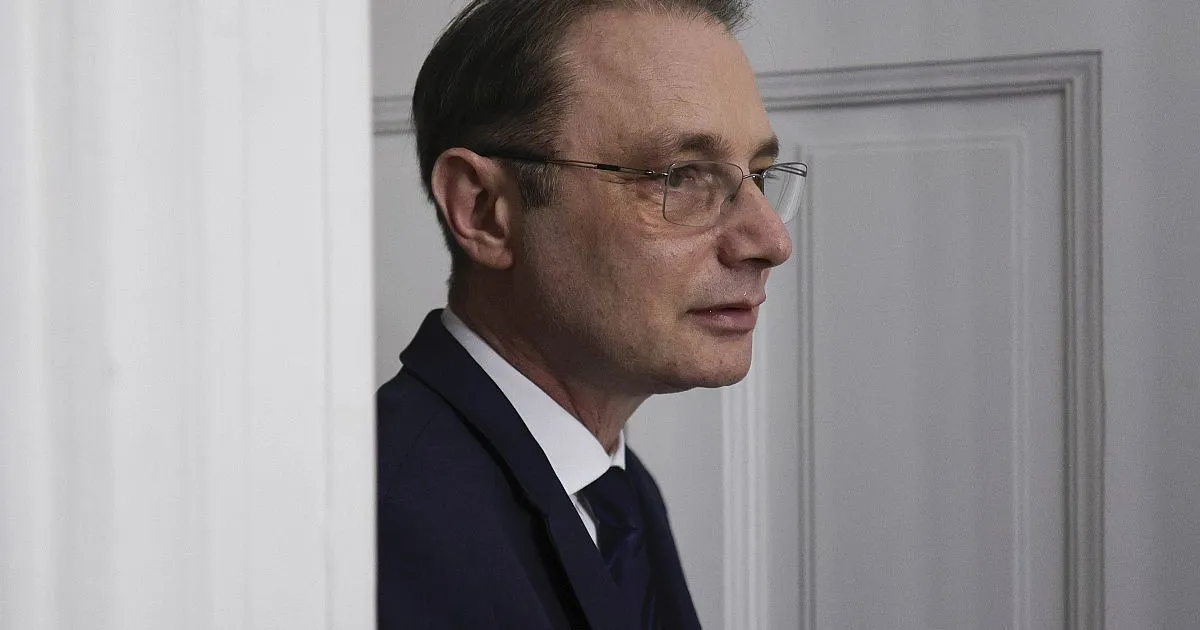 Programul Guvernului Luca Niculescu: Eliminarea impozitului minim și prioritizarea investițiilor în energie