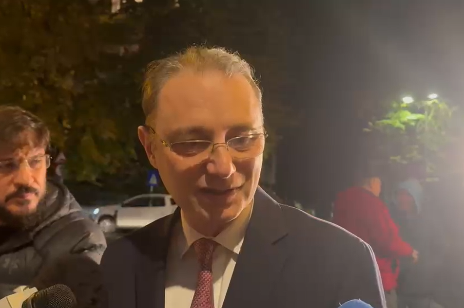Luca Niculescu răspunde criticilor privind compoziția guvernului propus de PSD