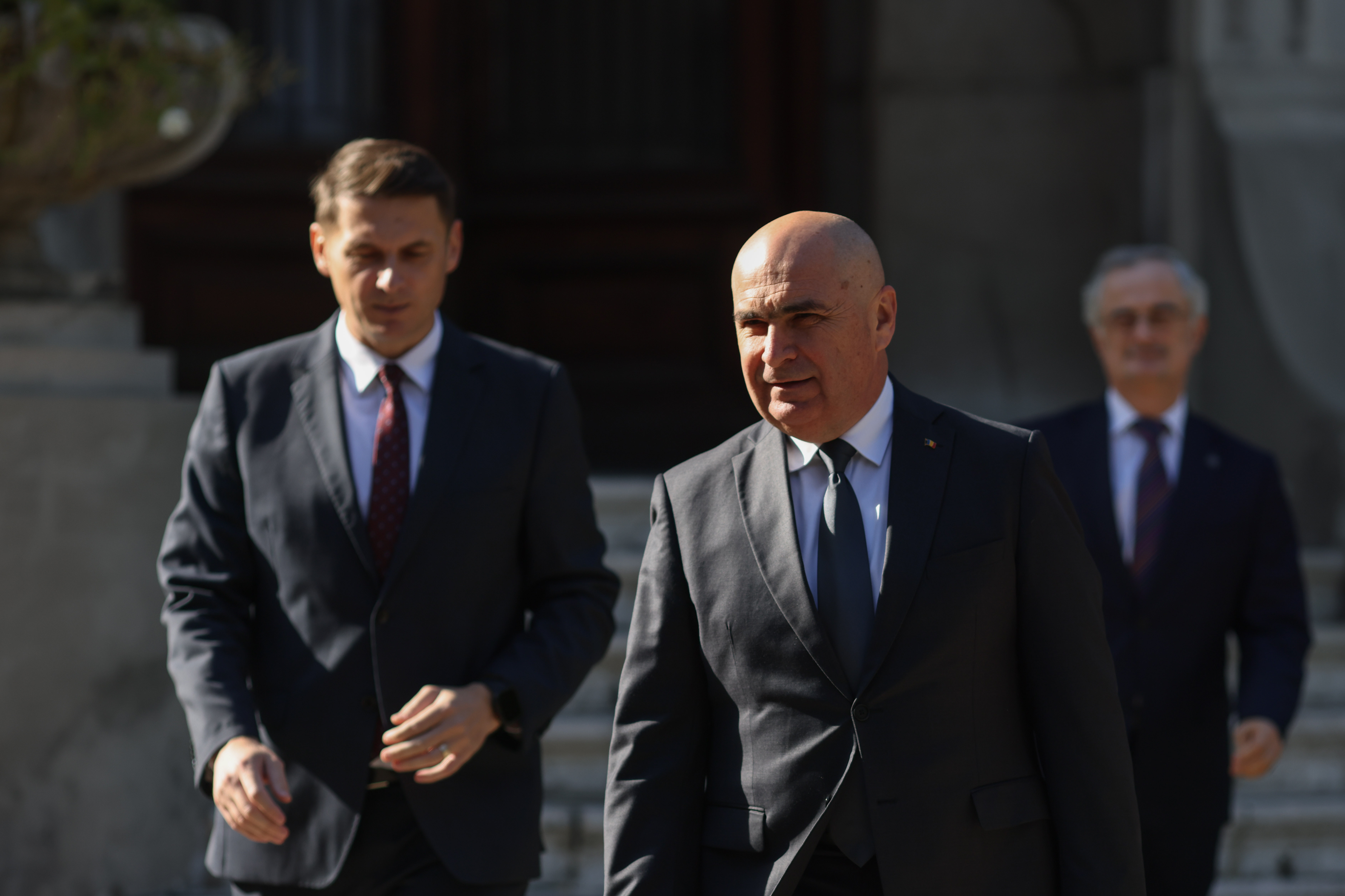 PNL ia astăzi decizia privind votul pentru guvernul Niculescu. Florin Roman critică lista de miniștri