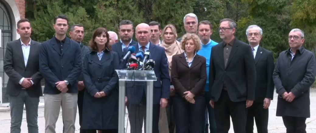 PNL va vota Guvernul Luca Niculescu, dar va intra în opoziție. Demnitarii liberali vor demisiona