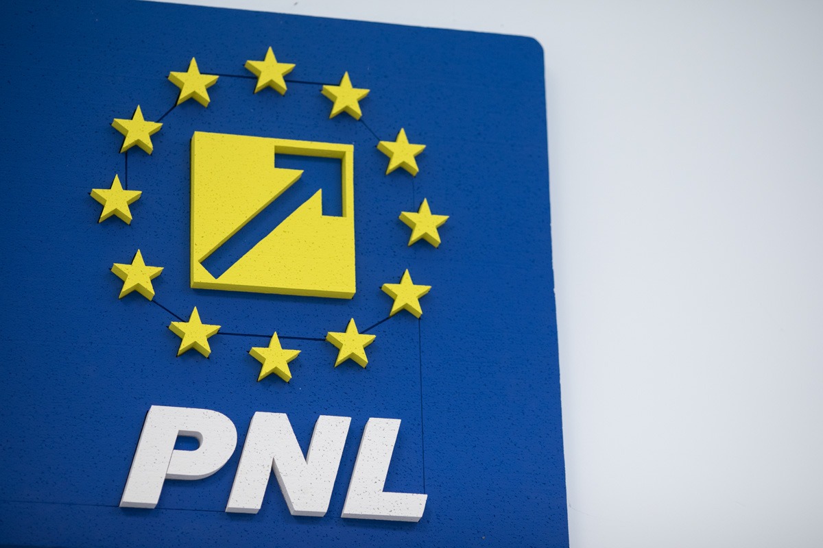 Ciprian Ciucu îl susține pe Ilie Bolojan: „Țara mai presus de propriul interes”