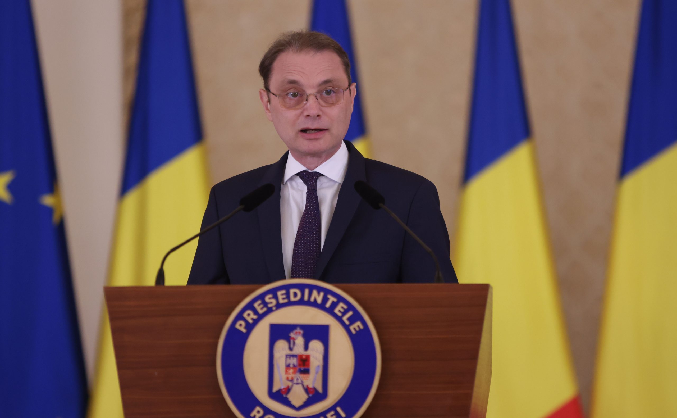Luca Niculescu convoacă miniștrii la un prânz de lucru înainte de votul de învestitură
