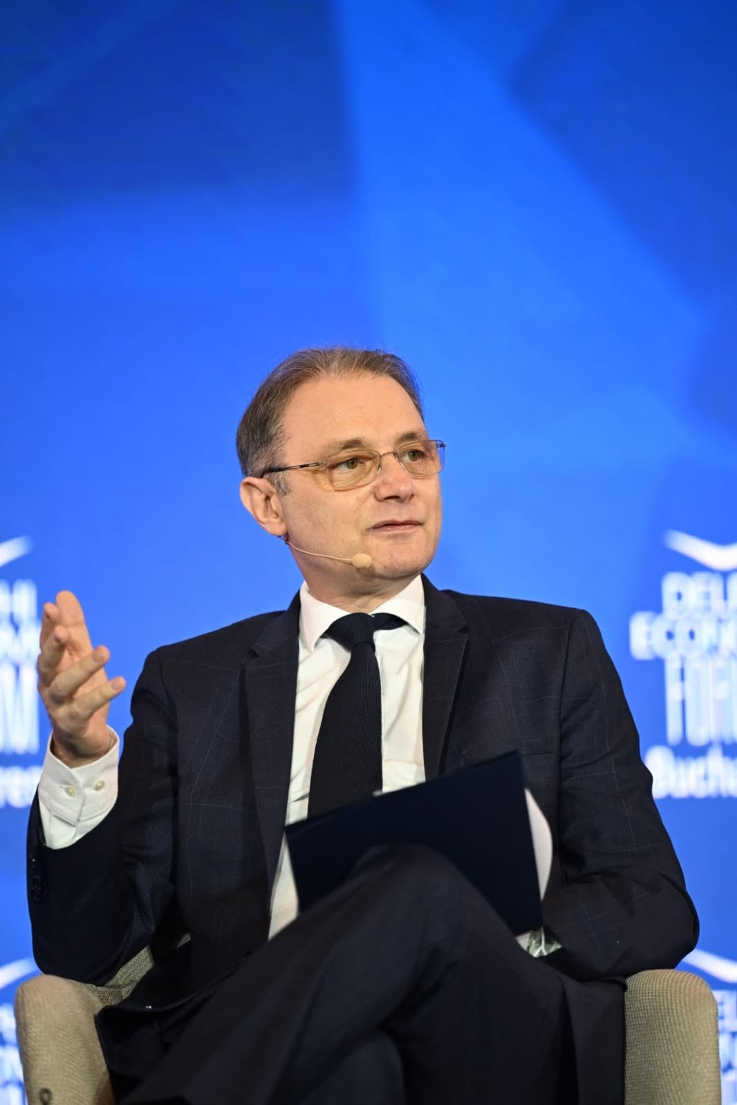 Premierul desemnat, Luca Niculescu, a discutat cu echipa propusă despre programul de guvernare și securitatea țării