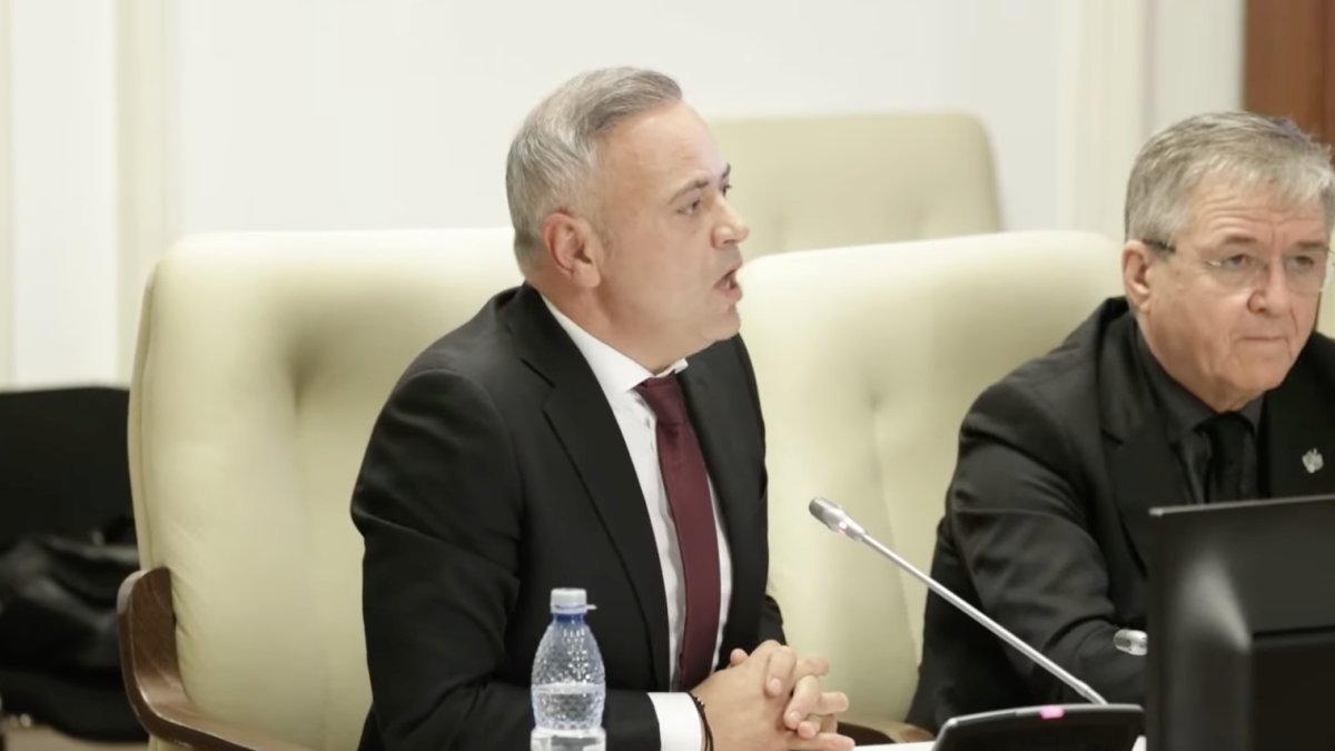 Scandal în Parlament la audierile pentru Ministerul Agriculturii: atacuri directe între Adrian Cozma și Florin Barbu
