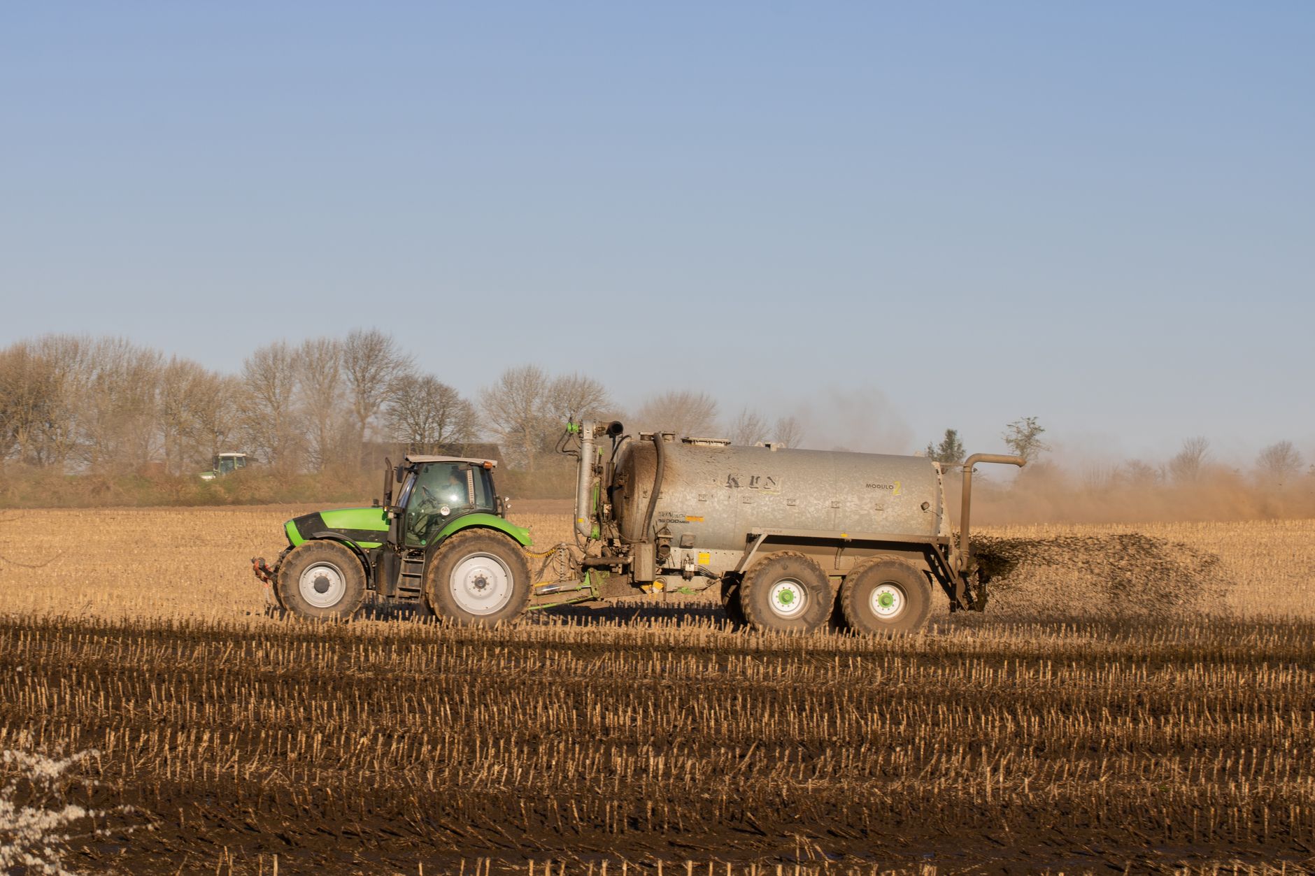 Comisia Europeană propune modificarea Directivei privind nitrații pentru reducerea costurilor în agricultură