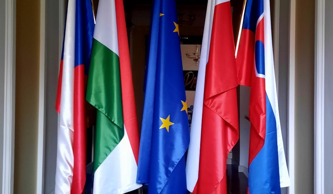 Grupul de la Vișegrad cere Comisiei Europene flexibilizarea fondurilor pentru protejarea industriei
