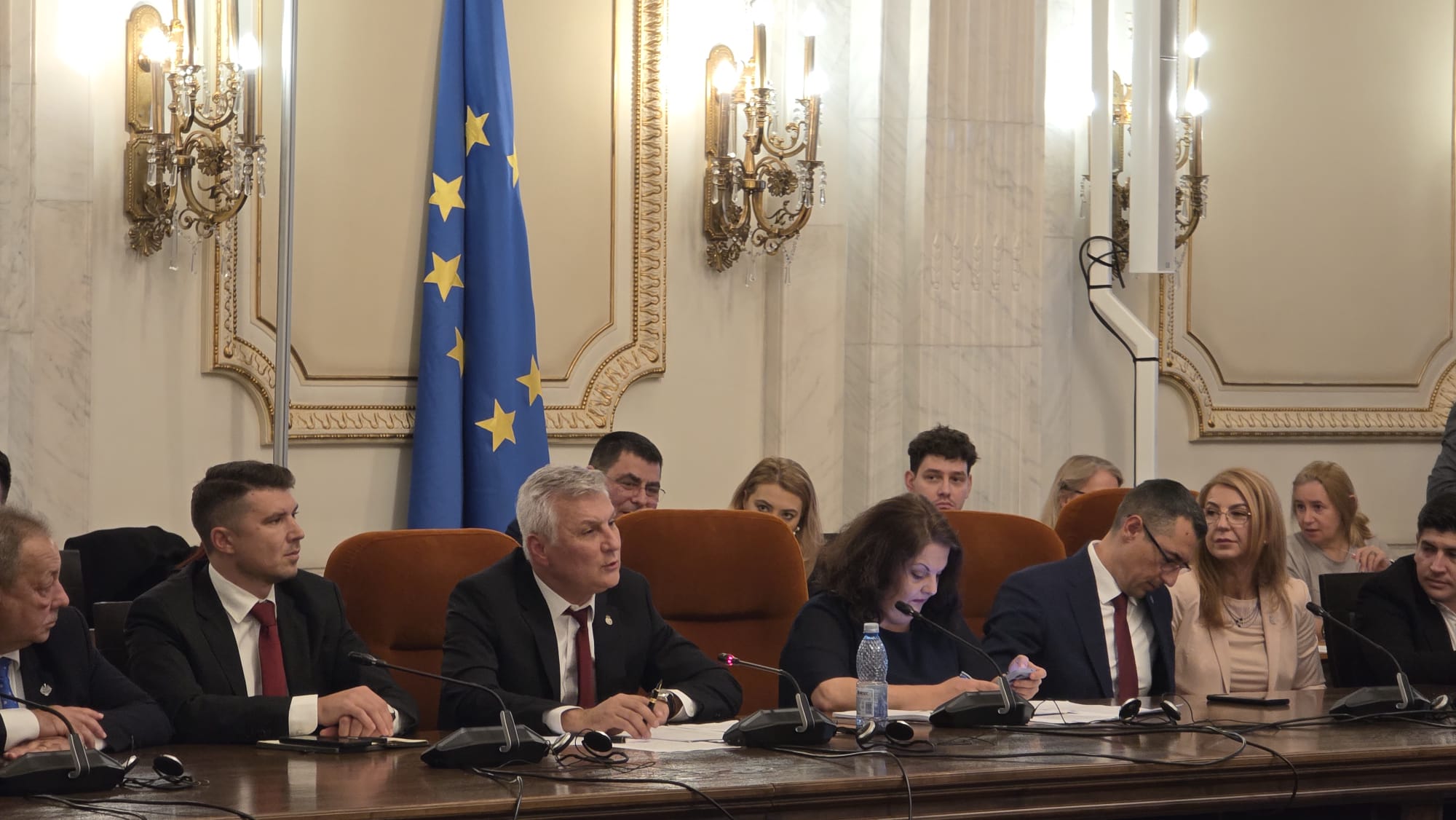 Daniel Zamfir propune audit și schimbare de management la Poșta Română