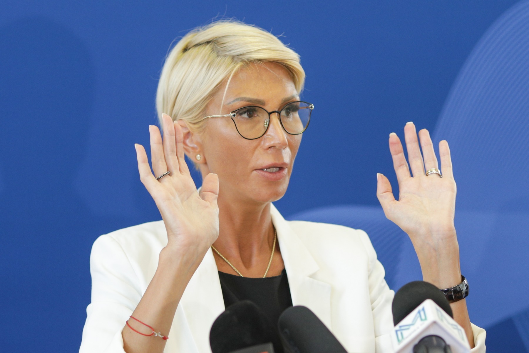 Raluca Turcan cere deblocarea legilor pentru protecția minorilor pe rețelele sociale după incidentul de la Bistrița