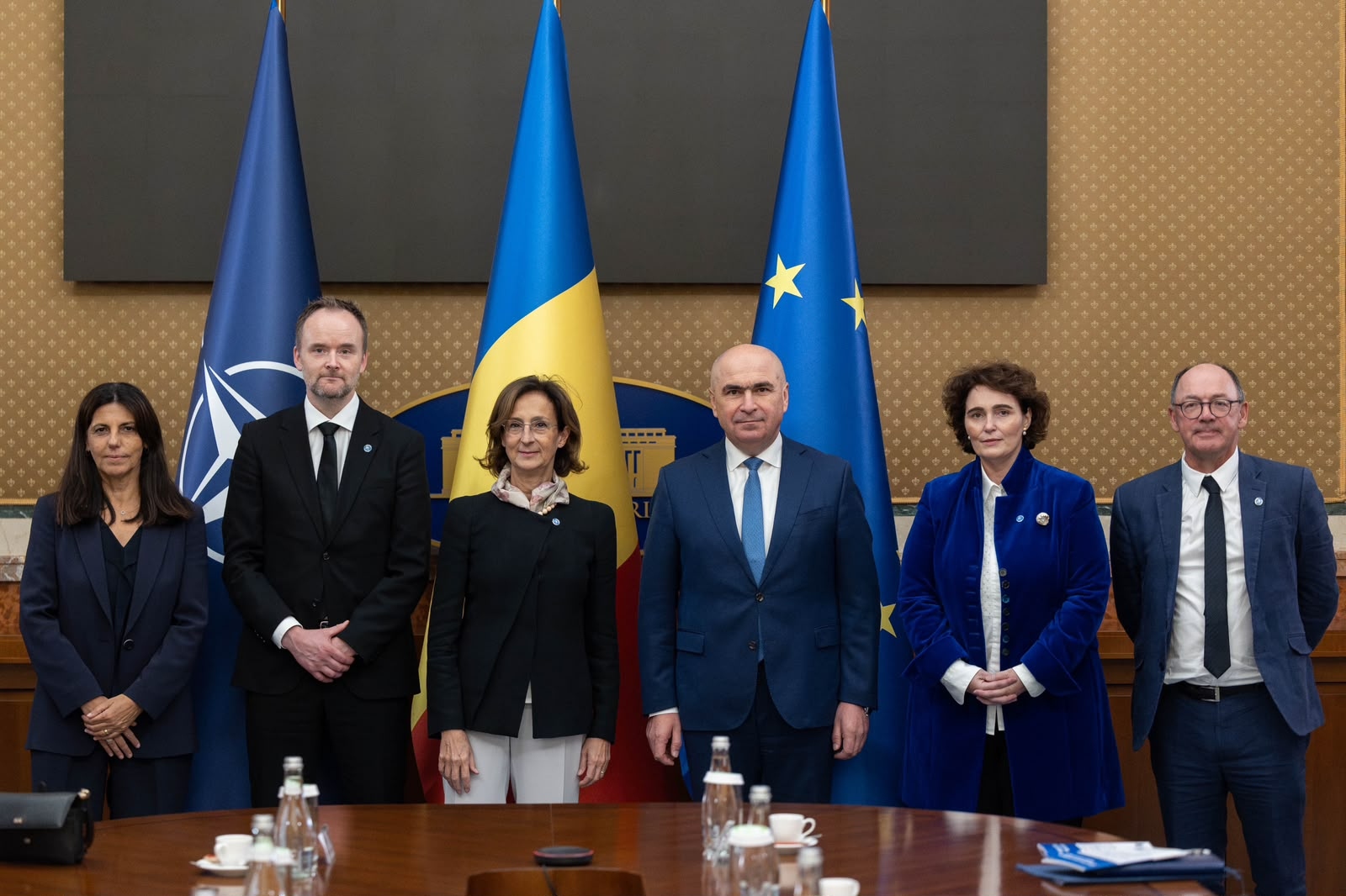 Premierul Ilie Bolojan a discutat cu delegația Comisiei de la Veneția despre calitatea justiției și legislației