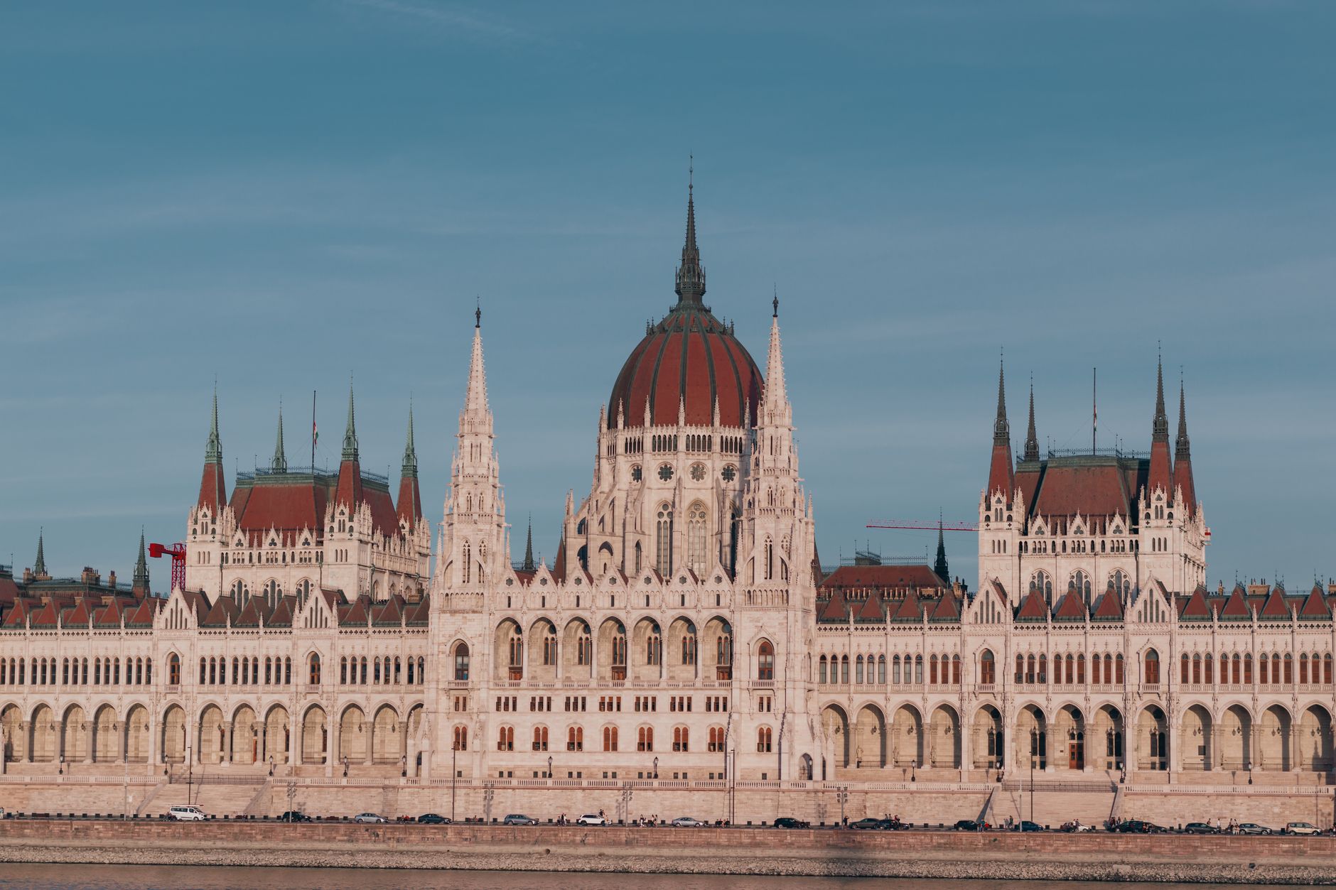 Kelemen Hunor: Guvernul propus de Luca Niculescu nu este unul de tranziție, ci un executiv minoritar