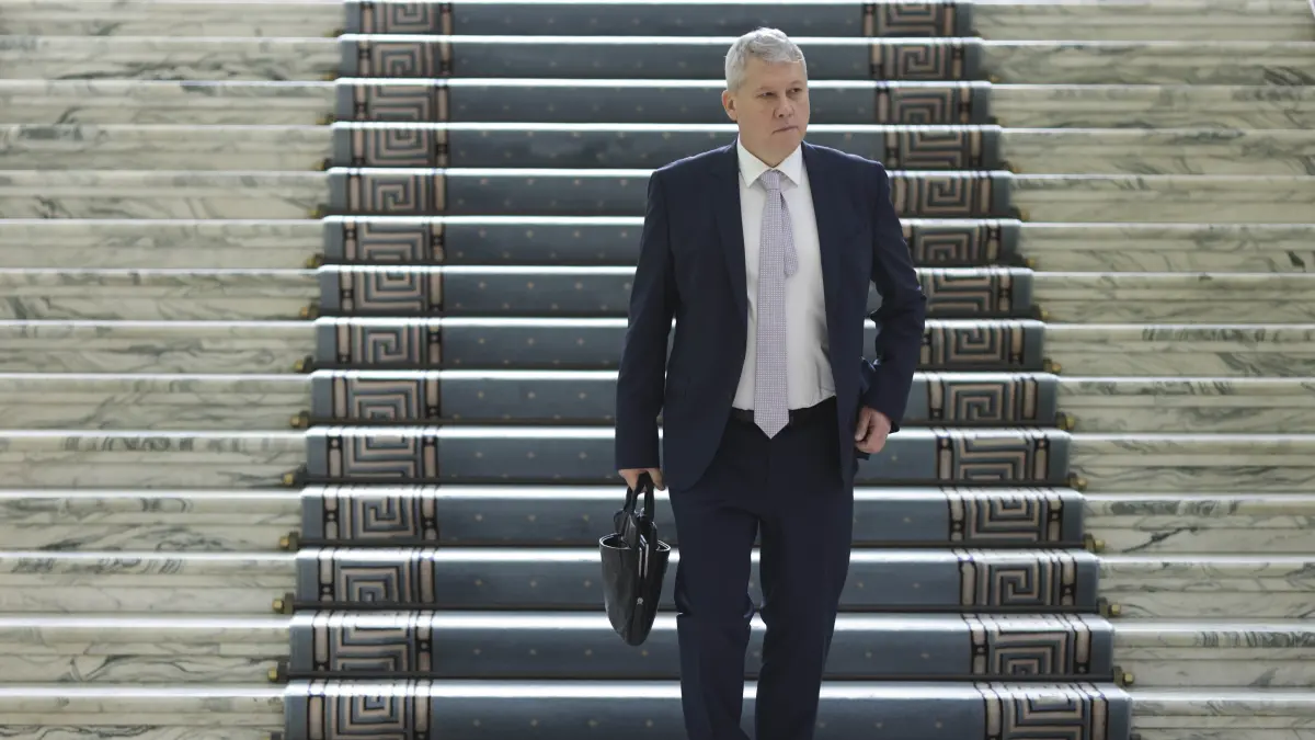 Bilanțul mandatului lui Cătălin Predoiu la MAI: Aderarea la Schengen și investiții de miliarde de lei