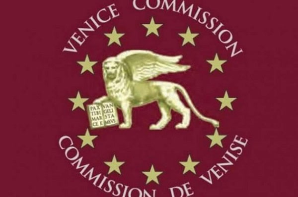Marta Cartabia avertizează asupra independenței justiției, în timp ce Nicușor Dan semnalează riscuri pe rețelele sociale