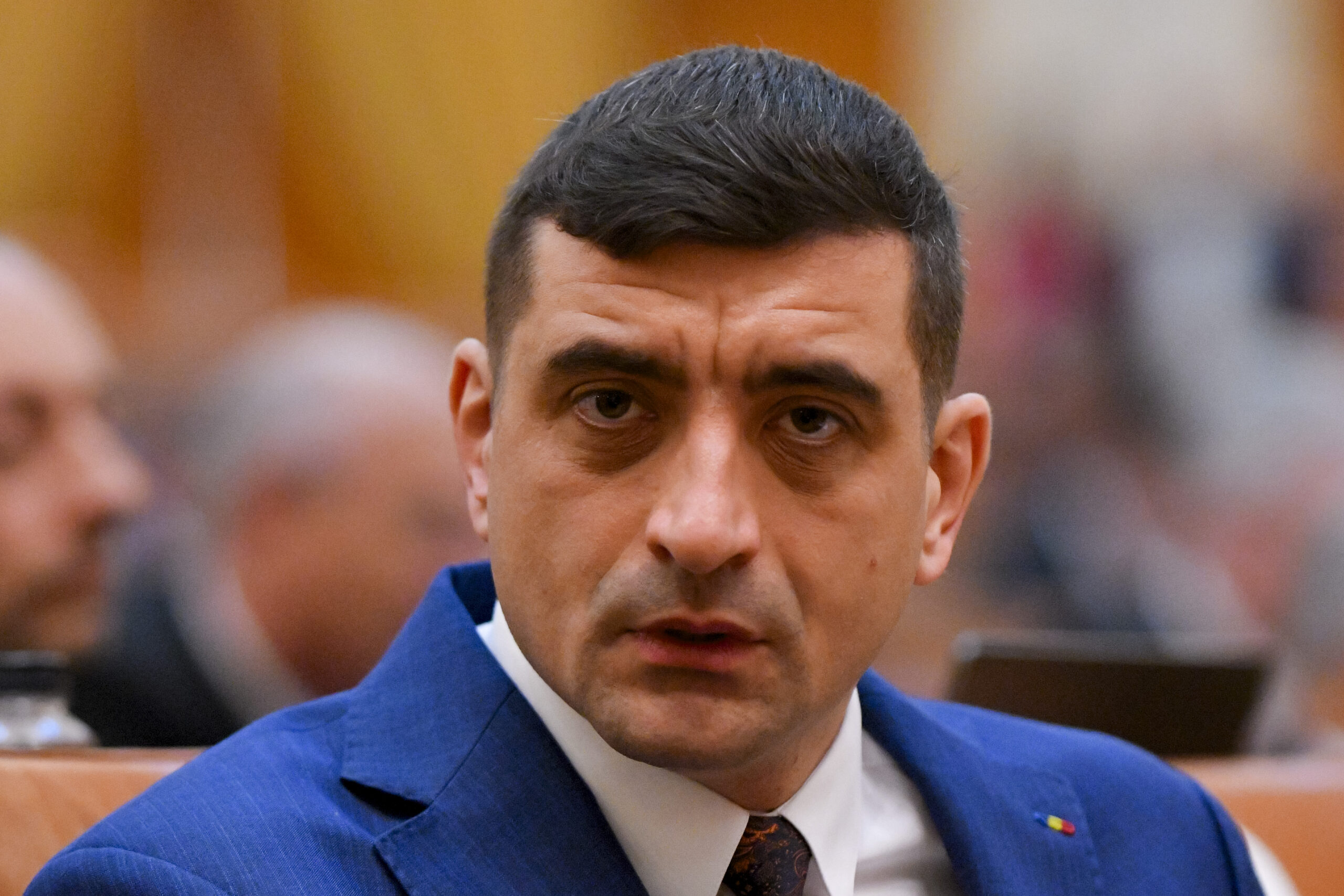 George Simion lansează un atac înainte de votul pentru Guvernul Niculescu: „Poporul român sau trădare?”
