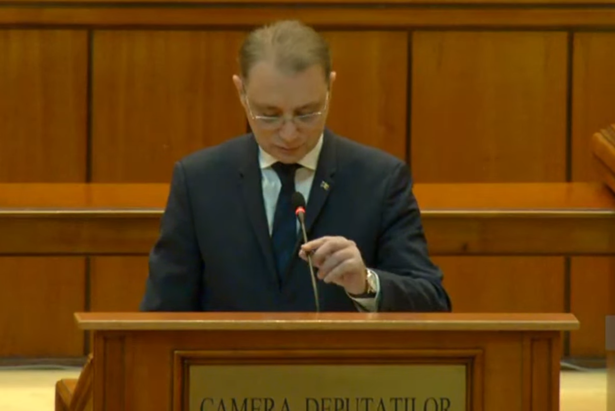Guvernul Luca Niculescu în fața Parlamentului: promisiuni de indexare a pensiilor începând cu anul 2027