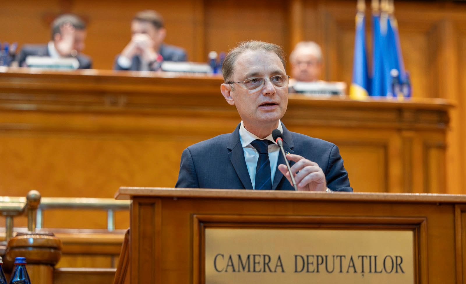 Premierul Luca Niculescu anunță începerea activității Cabinetului încă de astăzi