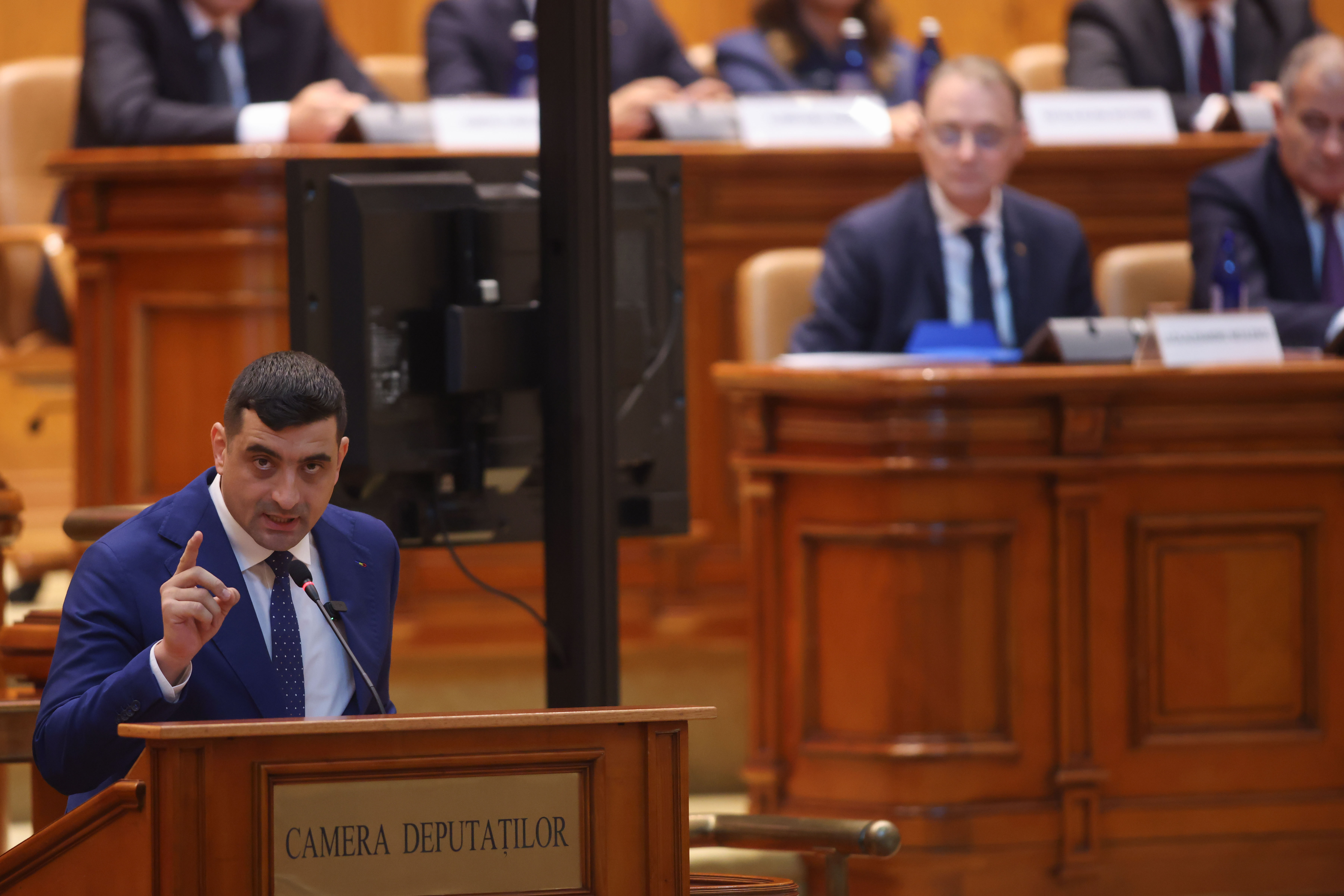 George Simion refuză votul pentru Cabinetul Niculescu și cere libertate pentru Călin Georgescu