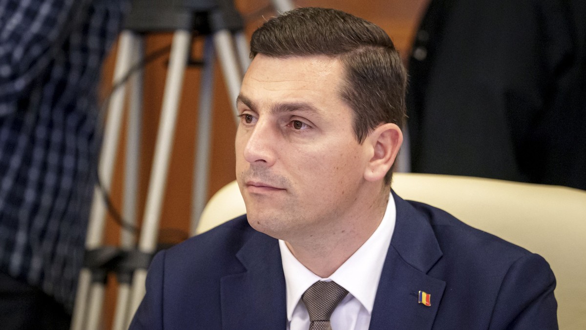 PNL anunță trecerea oficială în opoziție după învestirea Guvernului Luca Niculescu
