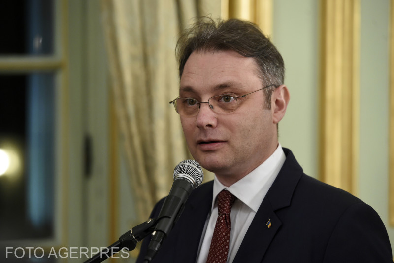 Noul guvern condus de Luca Niculescu începe activitatea după învestire și susținerea Parlamentului