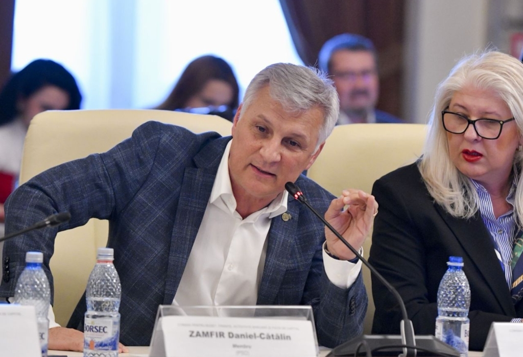 Tensiuni la Ministerul Economiei: Noul ministru Daniel Zamfir solicită demisia secretarului general