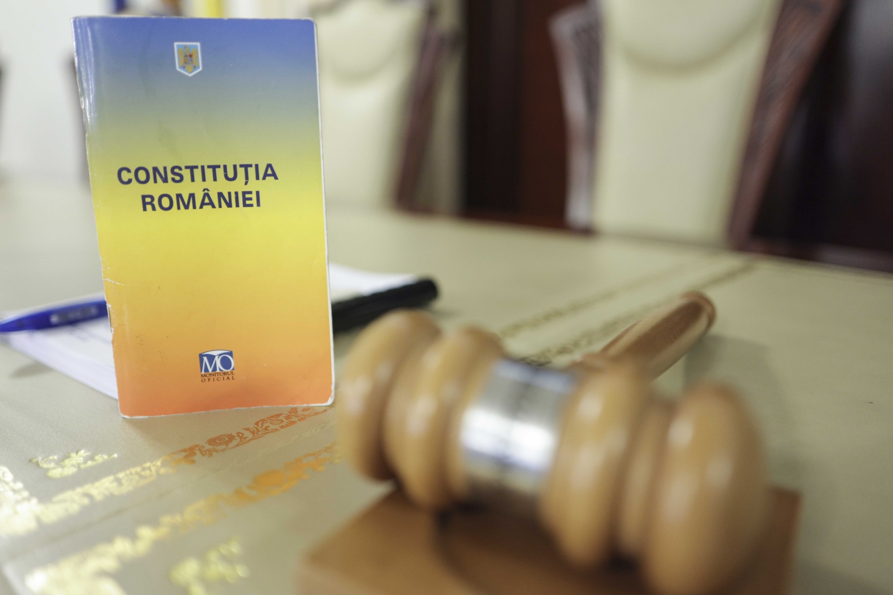 CCR anulează plasarea obligatorie a minorilor în centre specializate și sancțiunile pentru părinți