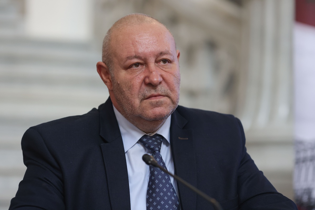 Daniel Fenechiu susține că Mircea Abrudean va rămâne la conducerea Senatului