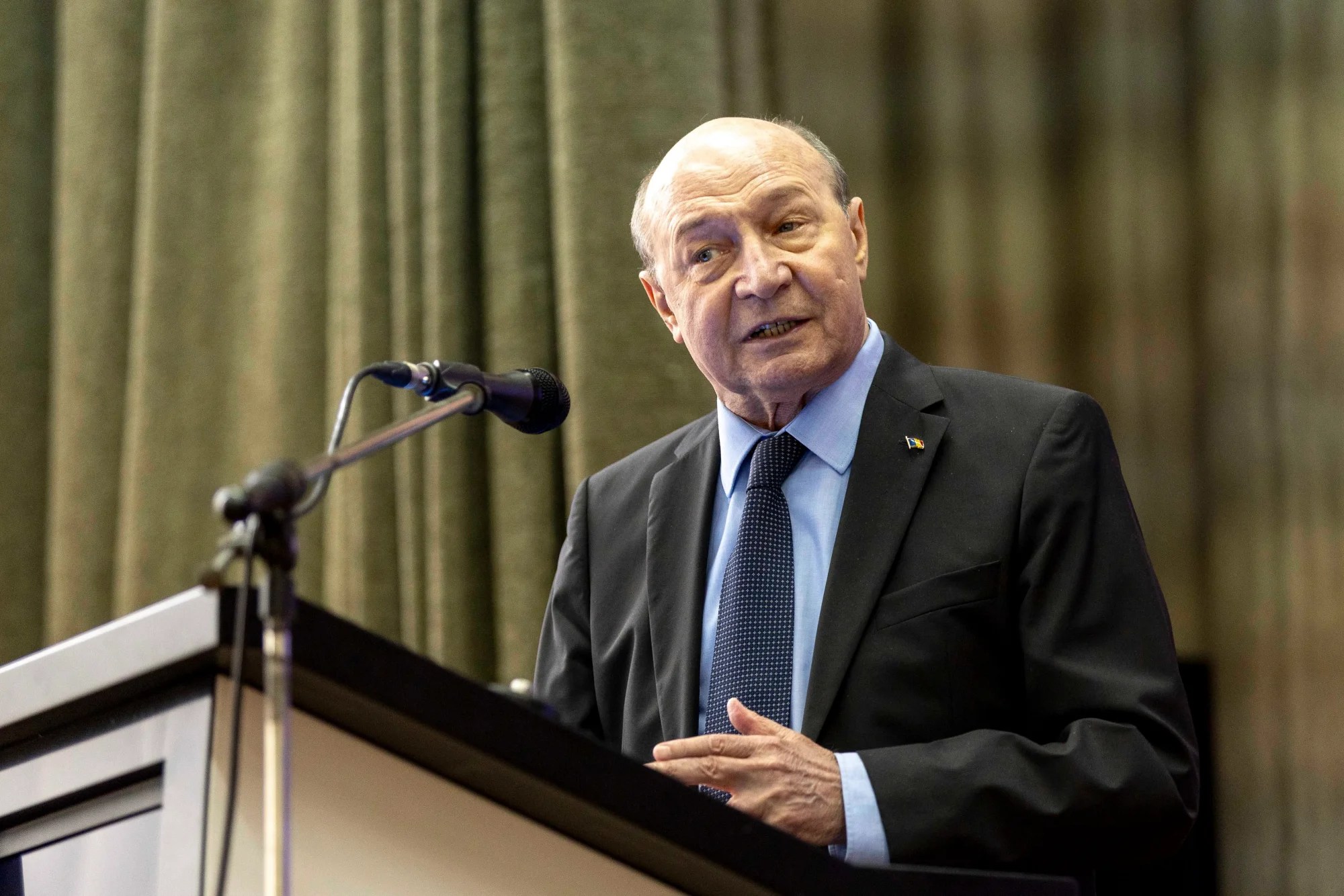 Traian Băsescu critică reacția SRI în urma acuzațiilor aduse de Ludovic Orban