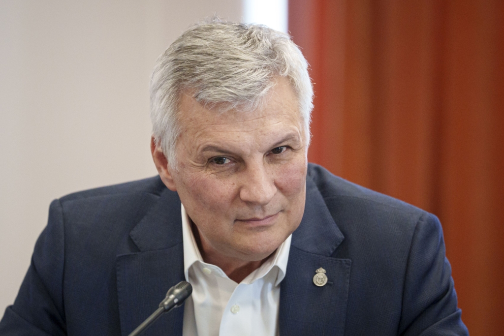 Daniel Zamfir anunță o campanie de „deuserizare” la Ministerul Economiei și îi atacă pe Miruță și Darău