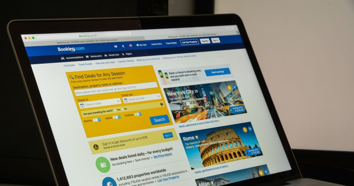Comisia Europeană investighează Booking.com pentru fraude și anunțuri false de cazări