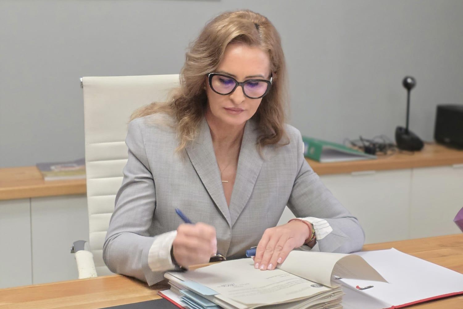 Natalia Intotero a preluat oficial mandatul de ministru al Mediului, Apelor și Pădurilor