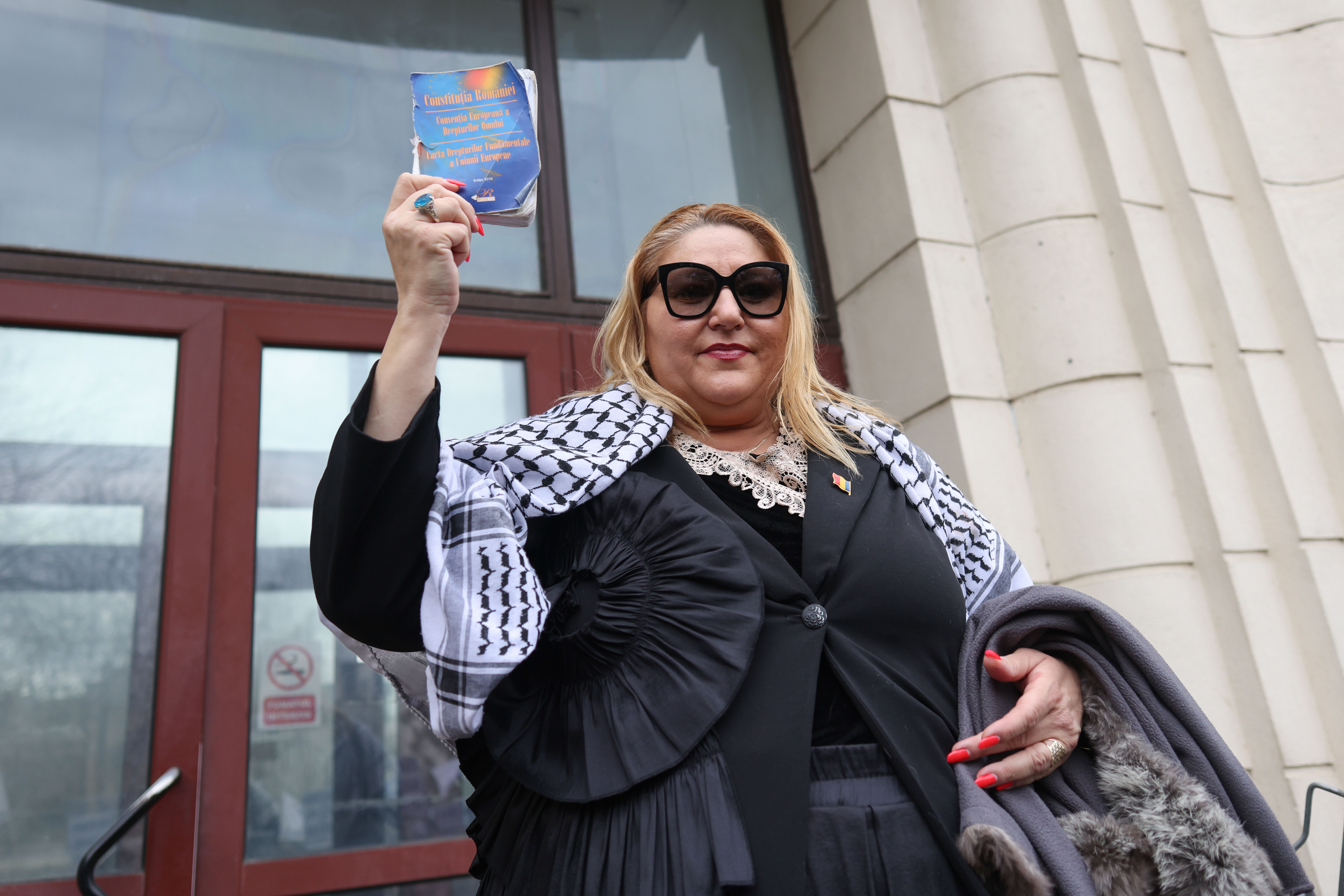 Începe judecata pentru Diana Șoșoacă în dosarul sechestrării unei journaliste italiene
