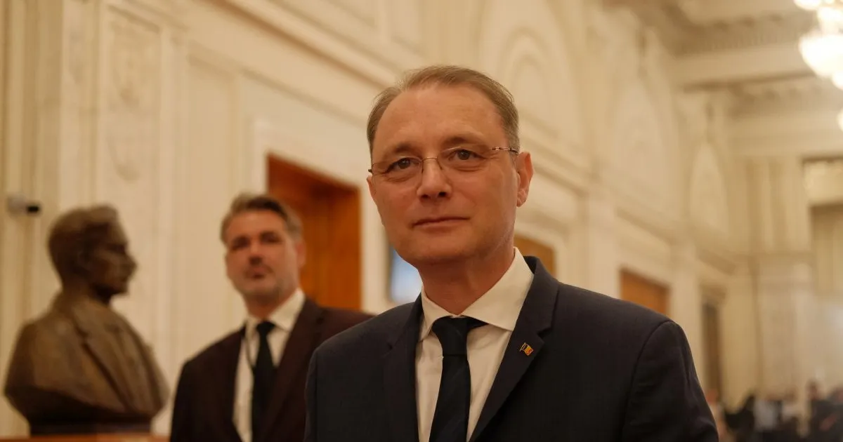 Premierul Luca Niculescu anunță măsuri de urgență pentru siguranța elevilor în școli