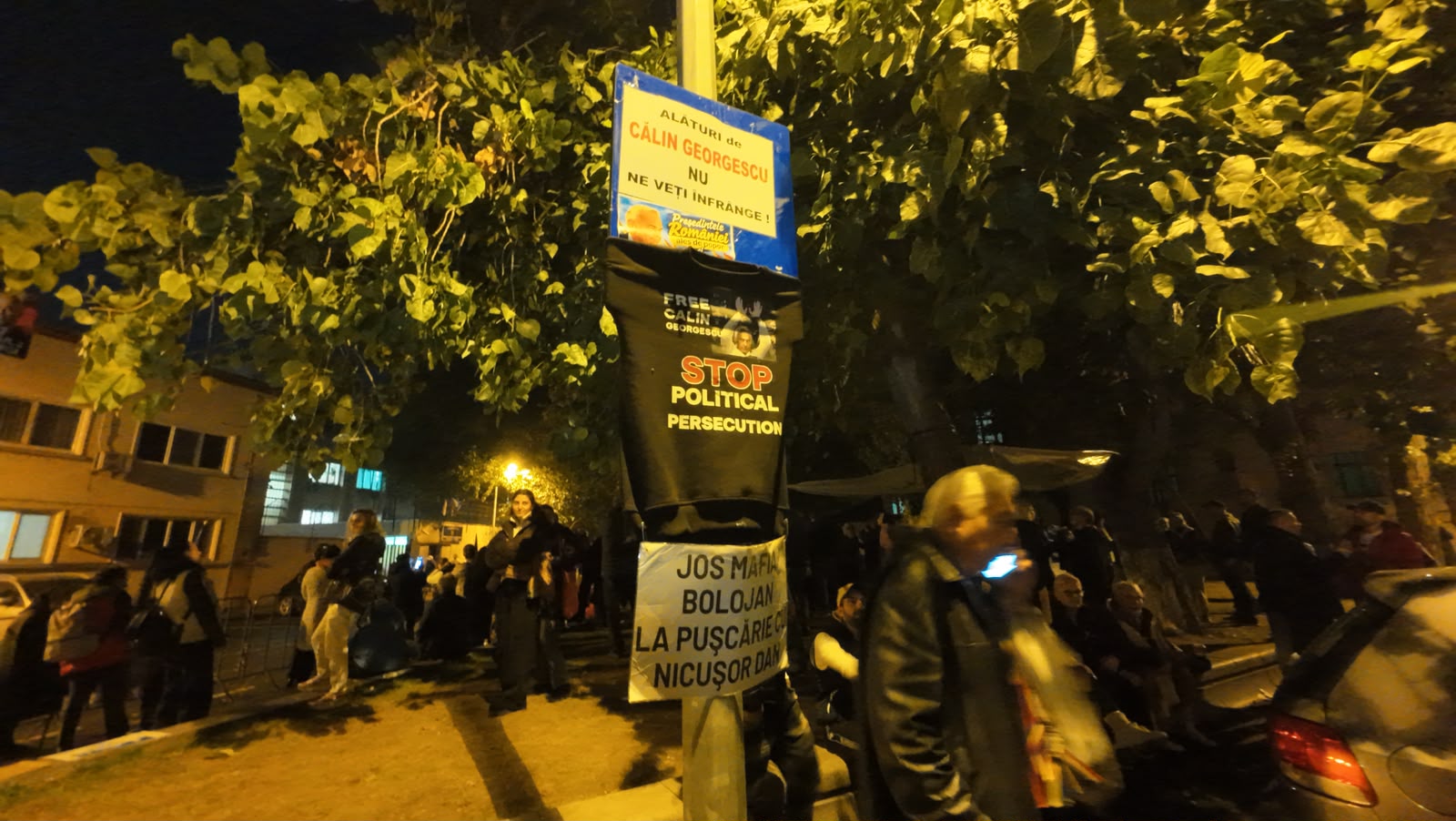 Călin Georgescu este vizat de un al cincilea dosar penal; susținătorii au protestat în fața Arestului Central