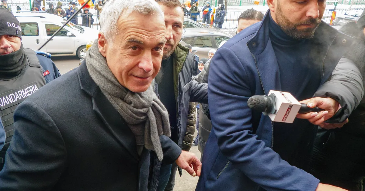 Călin Georgescu, la tribunal: Curtea de Apel decide dacă rămâne în arest preventiv