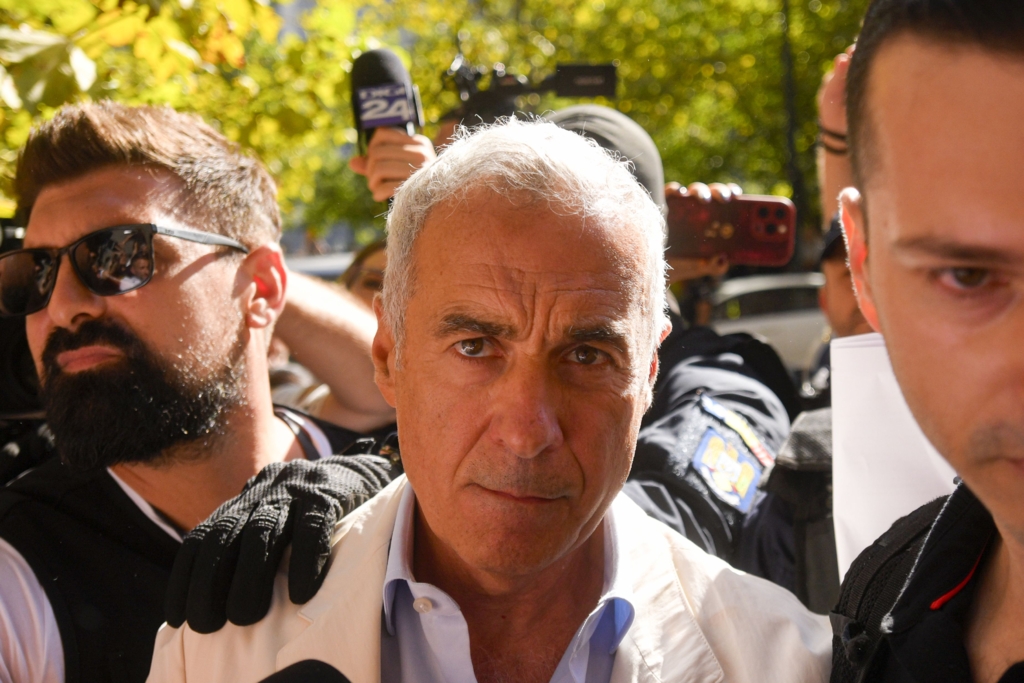 Marin Burcea, bodyguard al lui Călin Georgescu, este audiat de DIICOT în dosarul scanării vilei din Mogoșoaia