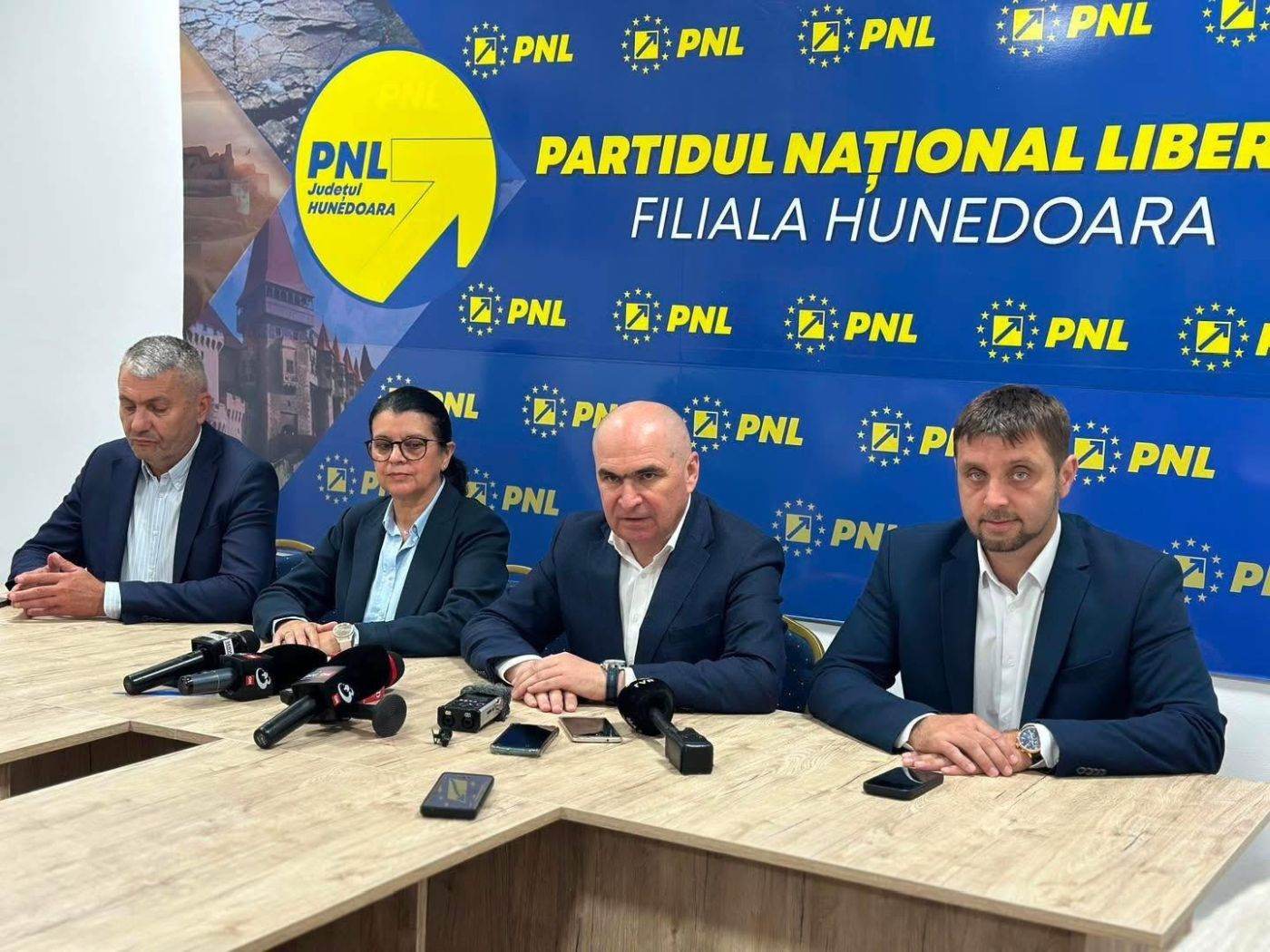 PNL solicită PSD să retragă comunicatul privind deficitul bugetar și să dezmintă manipulările