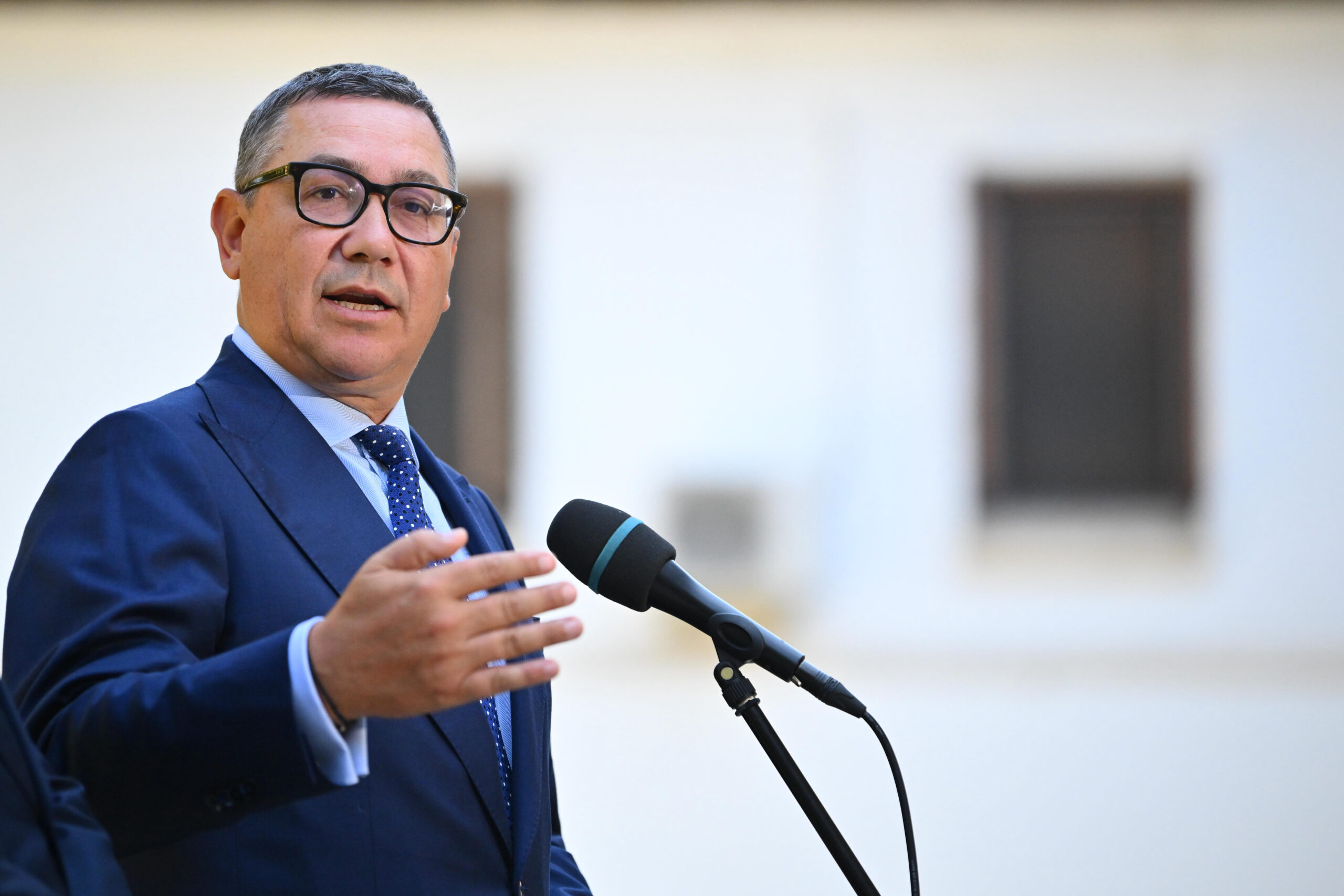 Victor Ponta critică decizia Curții de Apel de a-l menține pe Călin Georgescu în arest preventiv