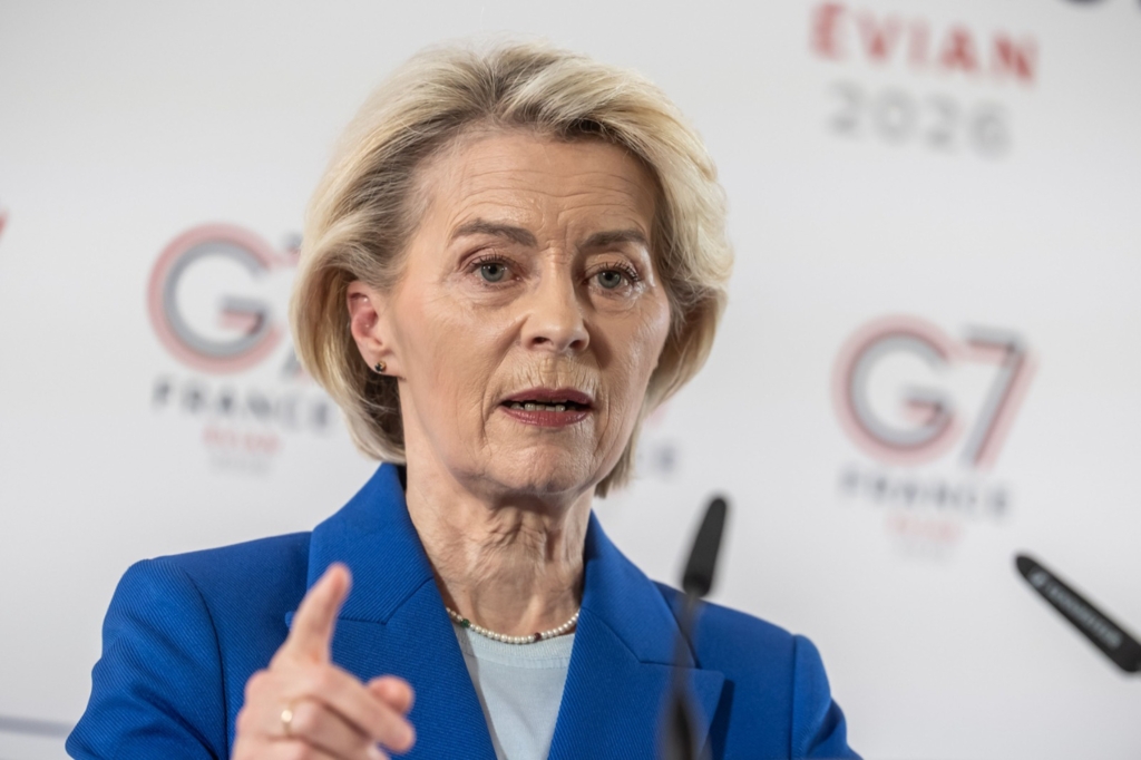 Ursula von der Leyen condamnă atacul rusesc asupra unei nave civile lângă apele României