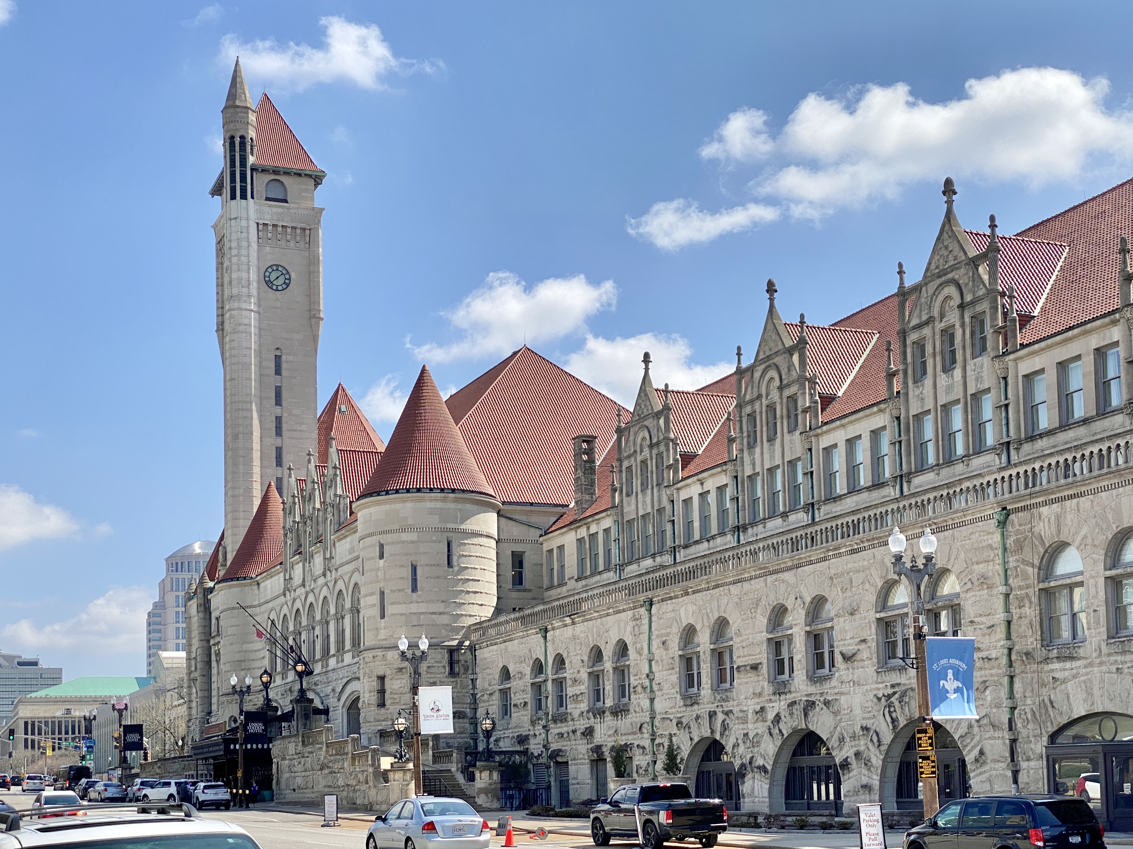 Florentin Pandele cere lui Nicușor Dan reanalizarea sesizării CCR privind statutul Voluntariului