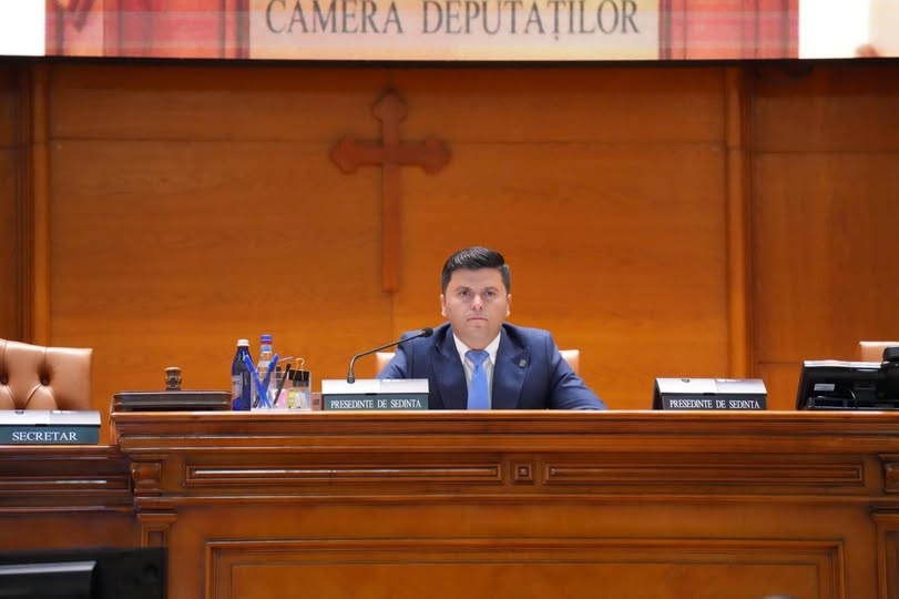 Adrian Cozma cere măsuri legislative dure pentru protejarea minorilor pe rețelele sociale