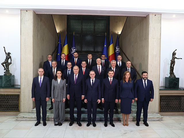 Profilul cabinetului Luca Niculescu: cariere politice și conexiuni universitare
