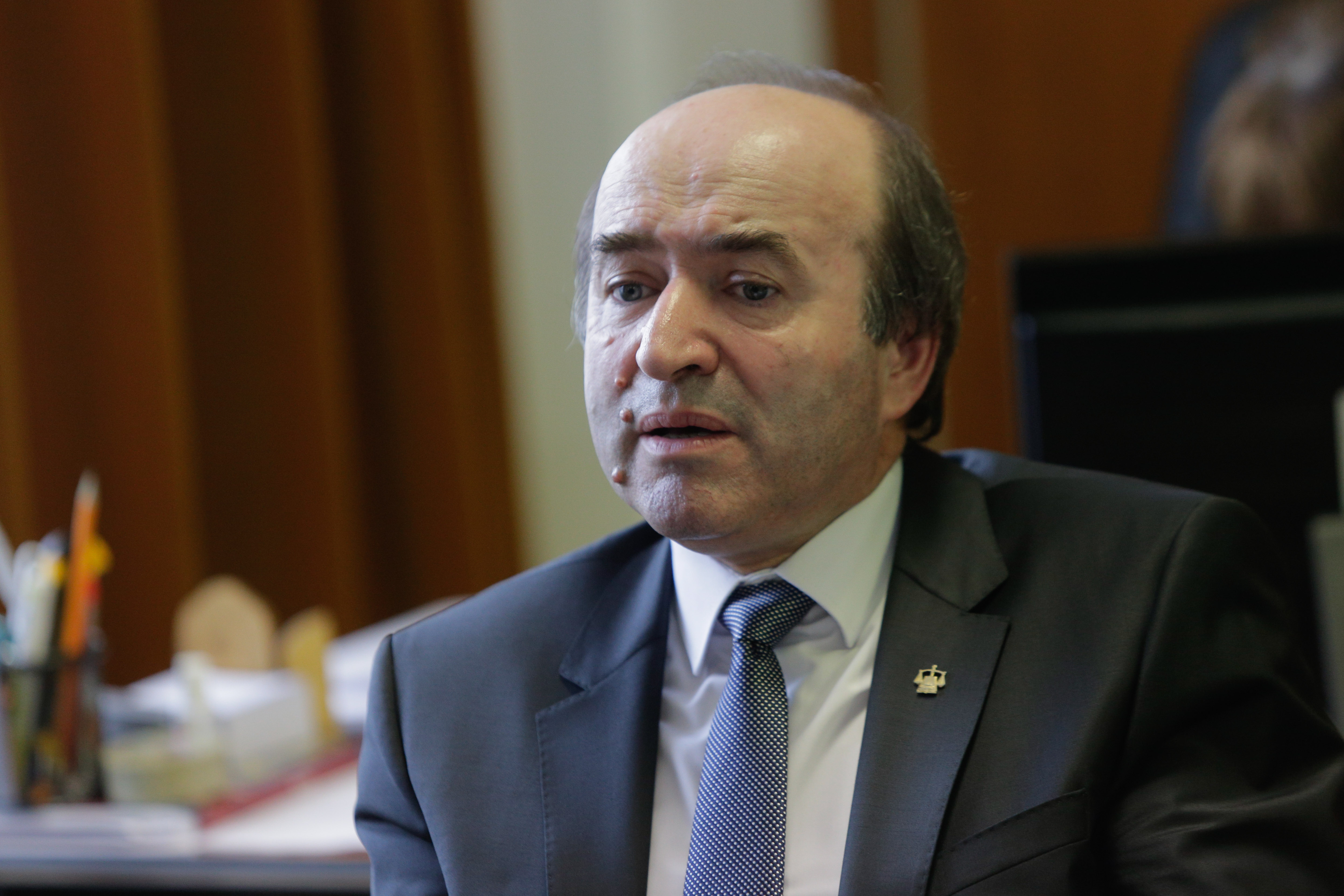Tudorel Toader atacă avocata studentelor care l-au acuzat pe fiul său de viol și agresiuni sexuale