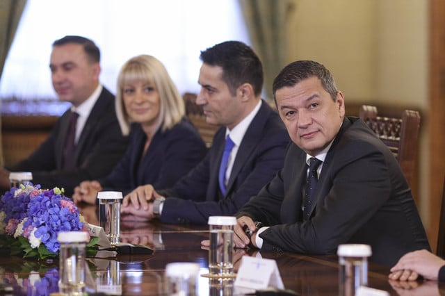 Luca Niculescu nu a oferit garanții privind taxele, în timp ce Grindeanu a promis că nu vor crește anul viitor