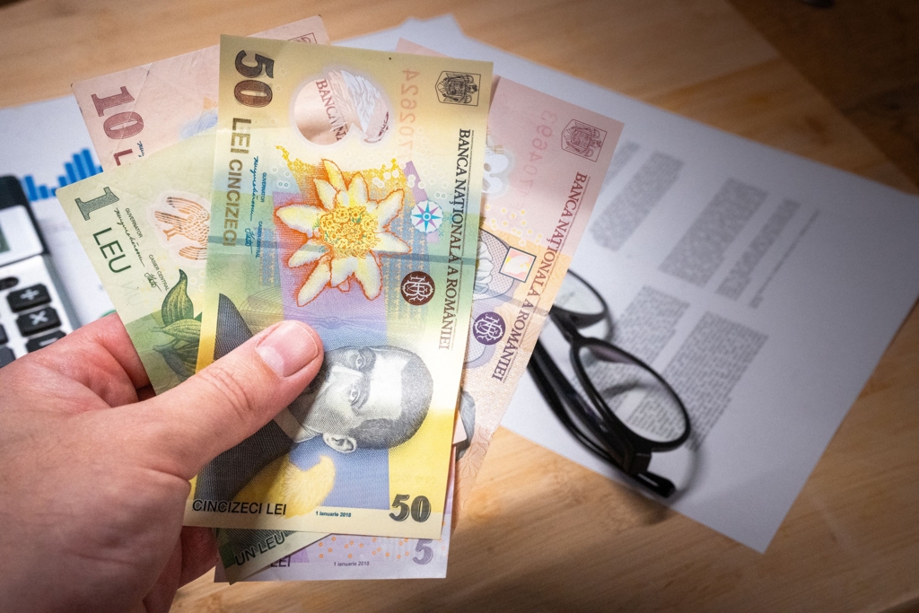 Decizie ÎCCJ: Băncile nu pot percepe dobânzi pentru anii rămași din contract în cazul scadenței anticipate