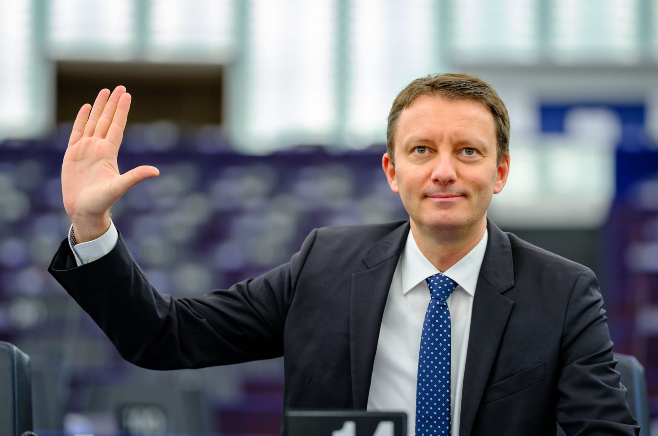 Averia lui Siegfried Mureșan: peste un milion de euro în titluri de stat și proprietăți în Belgia și România