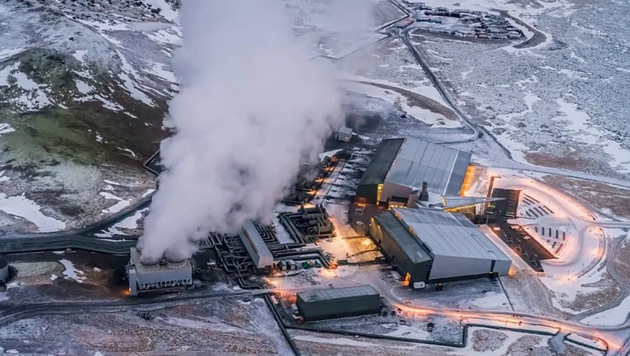 Senatul adoptă modificarea Legii minelor pentru recunoașterea energiei geotermale ca resursă distinctă